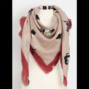 ❤️Sale Maurices floral blanket scarf NEW